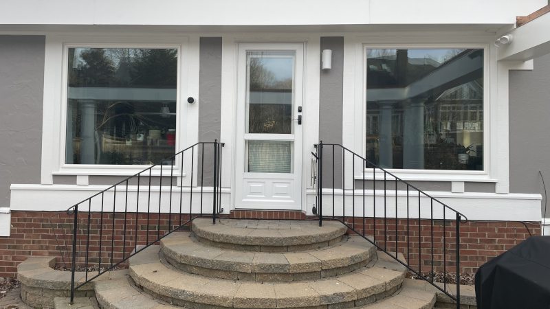Four Signs That Your Home Needs Replacement Windows